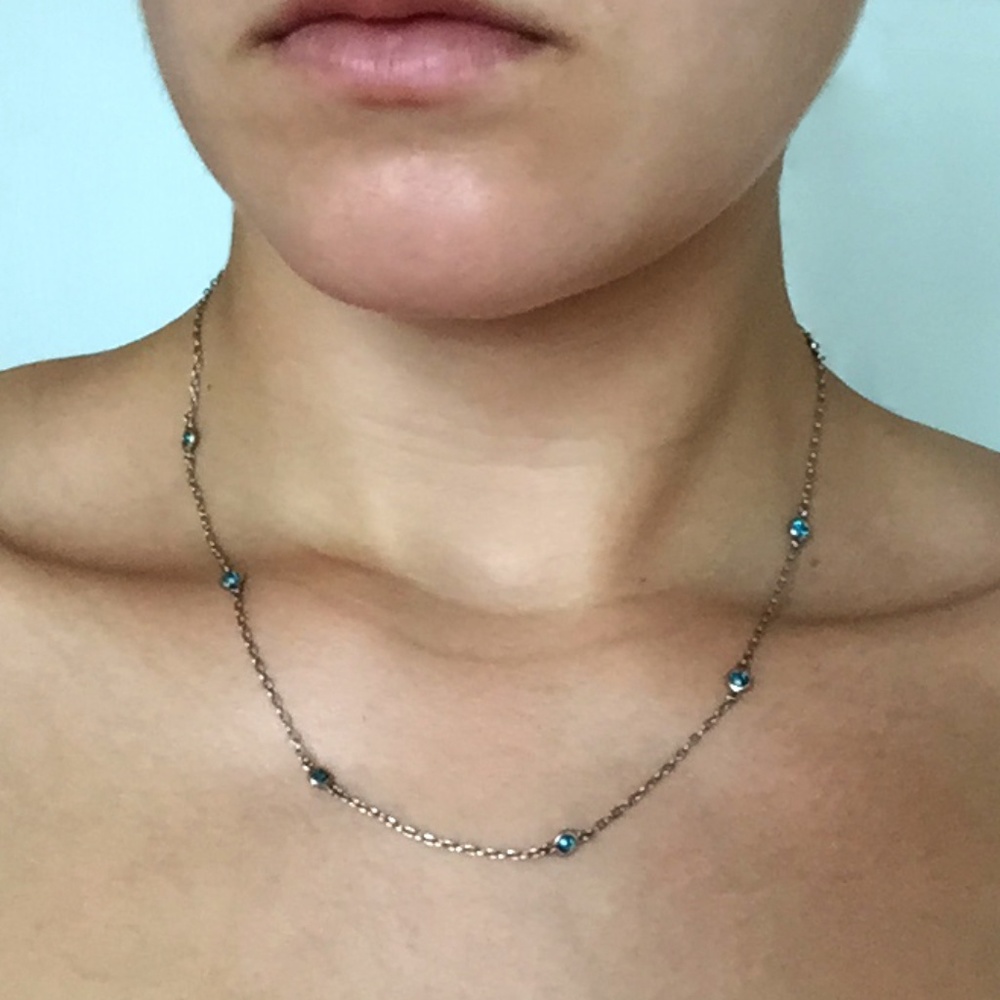 Silver chain / light blue stone necklace